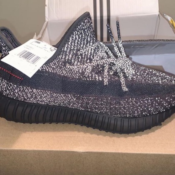 Shoes - Picture 4 of 4